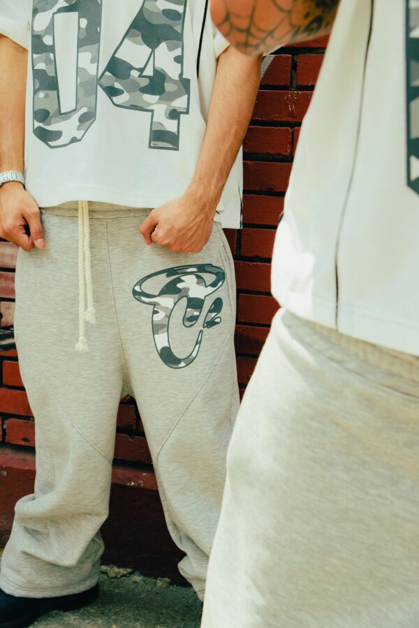 YEAR 4 - Sweatpants Gray