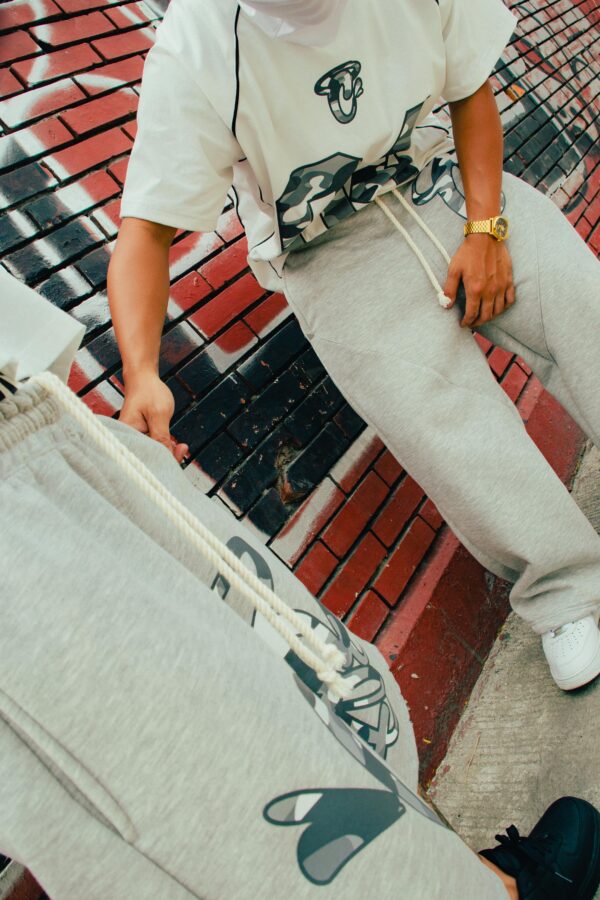 YEAR 4 - Sweatshort Gray