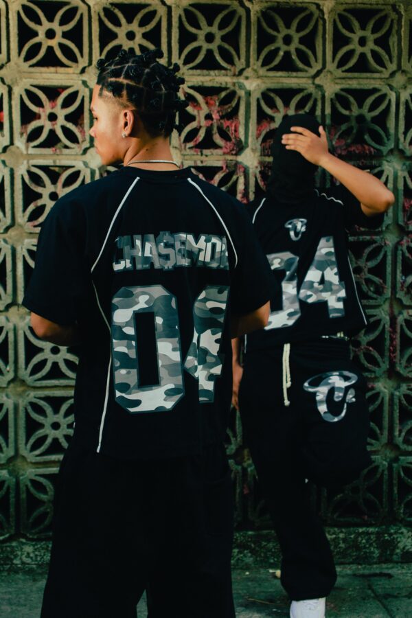 YEAR 4 - Raglan Tee Black